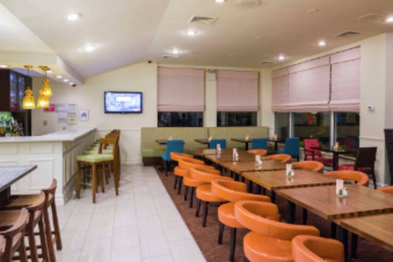 Hilton Garden Inn Queens Jfk - Newly Renovated Hotel