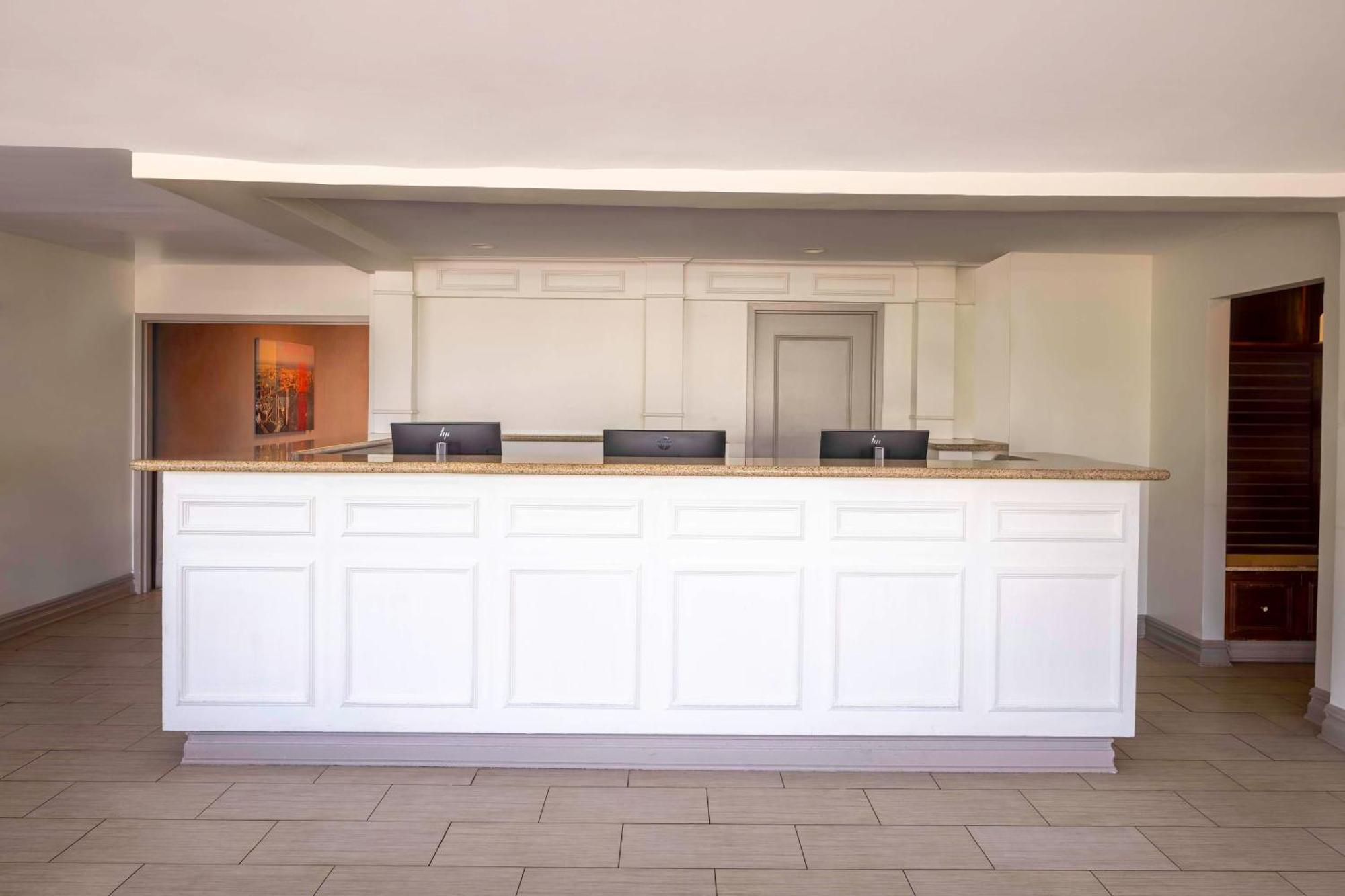 Hotel Hilton Garden Inn Queens Jfk - Newly Renovated 3*