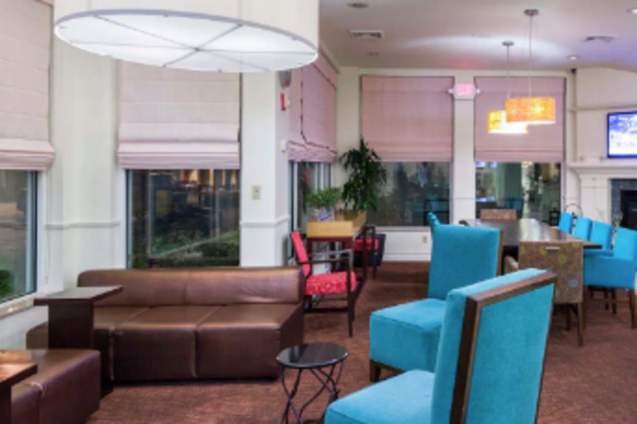 Hilton Garden Inn Queens Jfk - Newly Renovated Hotel