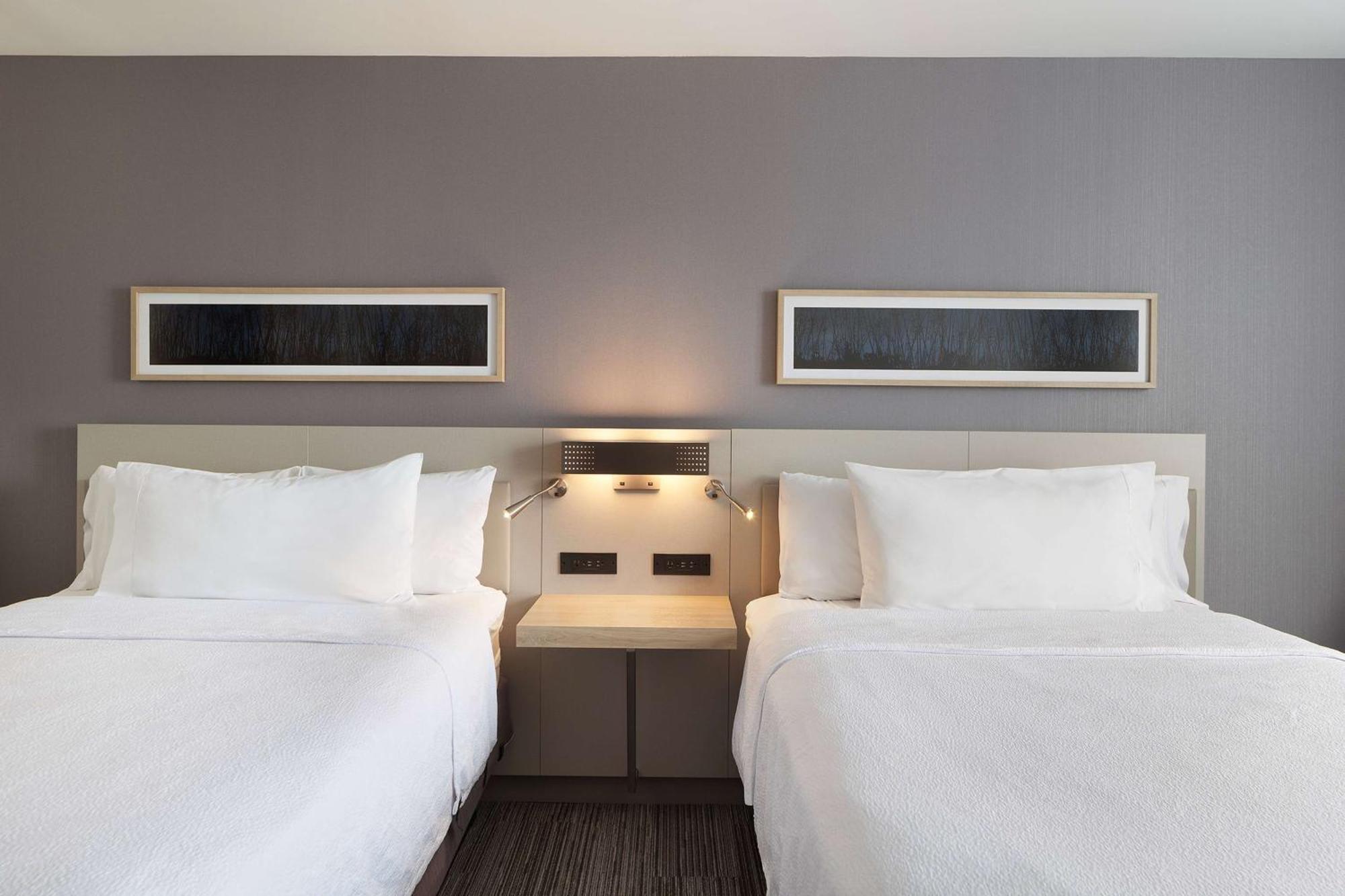 Hilton Garden Inn Queens Jfk - Newly Renovated 3*